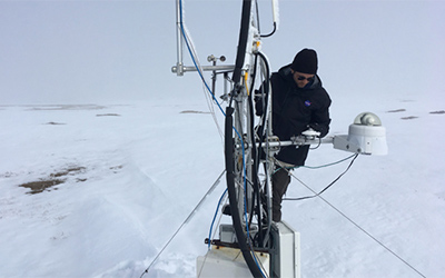 In the Arctic, Spring Snowmelt Triggers Fresh  CO2  Production