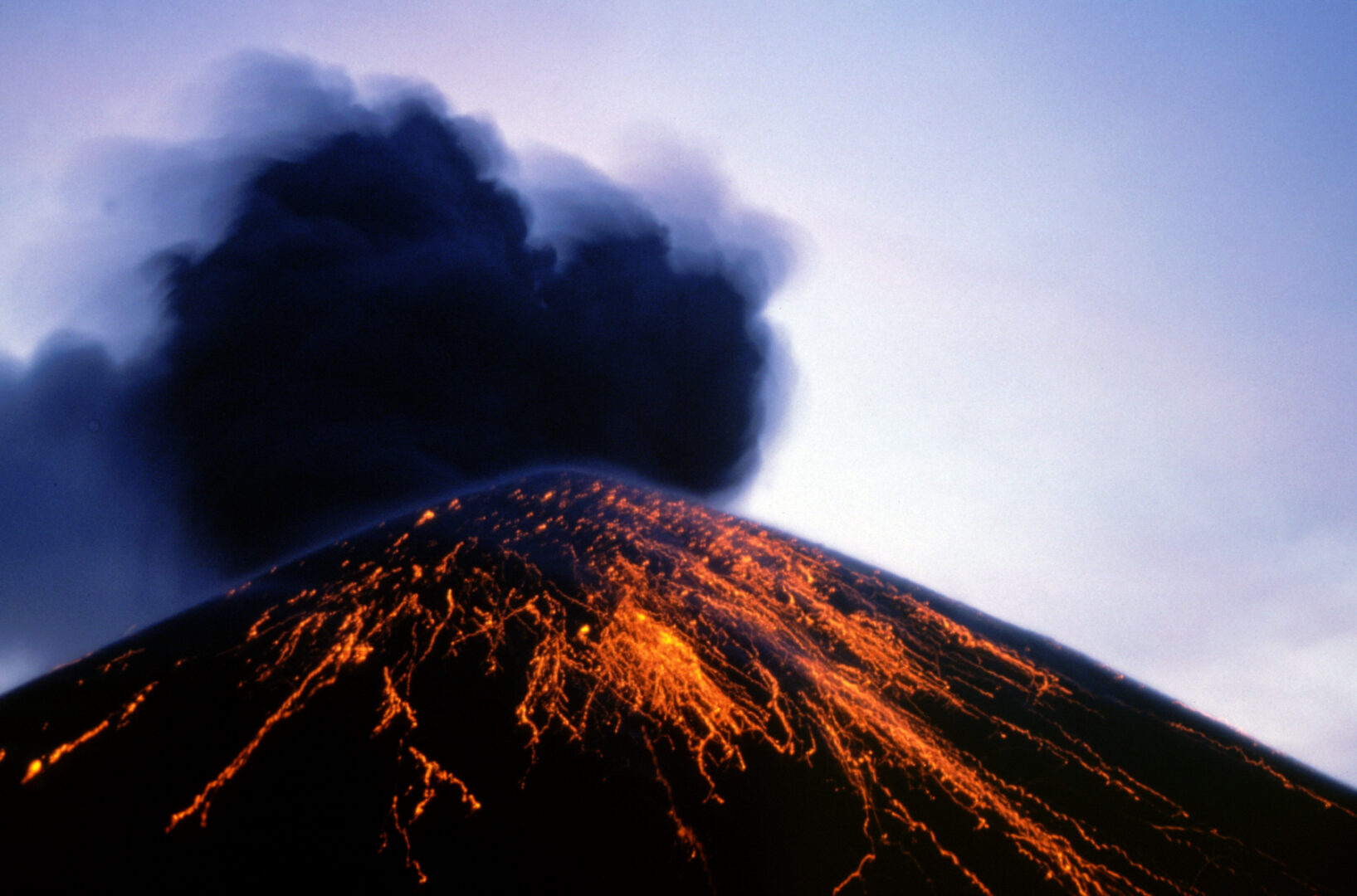 Krakatoa volcano erupting (Adobe Stock)
