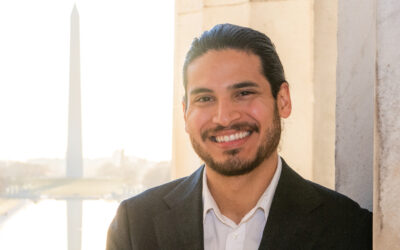 Aztecs in Research: Carlo Quintanilla Advocates for Science Policies at the NIH